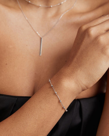 Lilly Beads in White Gold